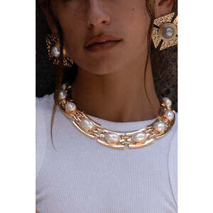 12th Tribe Greta Bold Gold and Pearl Necklace Size O/SO/S